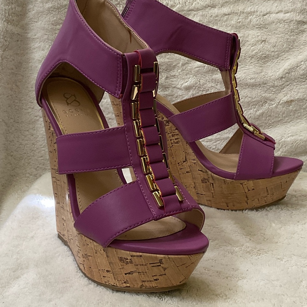 Shoe Dazzle Magenta Wedge Heels